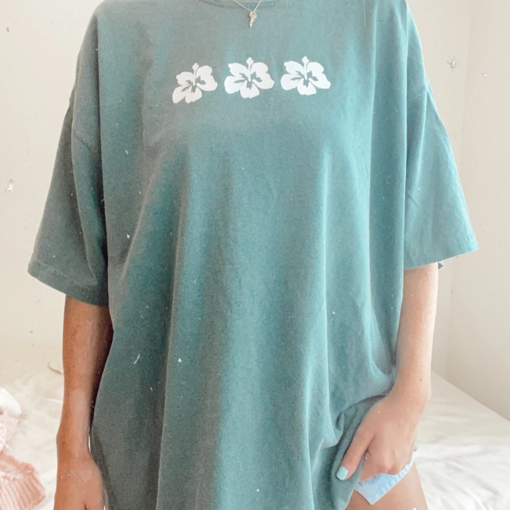 Sunkissed Coconut Flower Tee